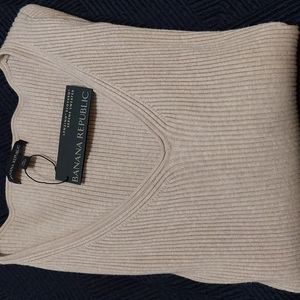 Banana Republic XL v-neck sweater